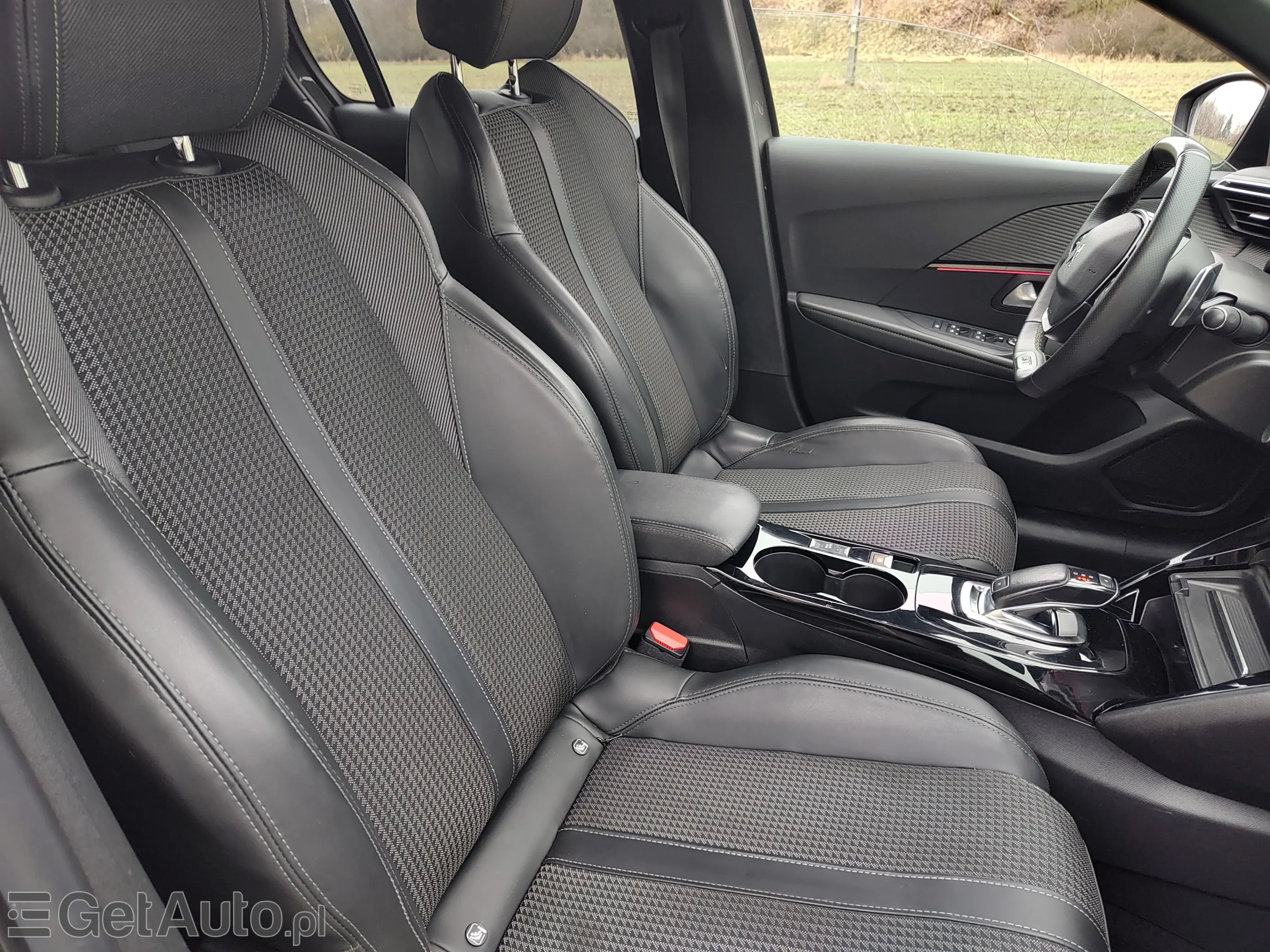 PEUGEOT 208 GT Line S&S Aut.