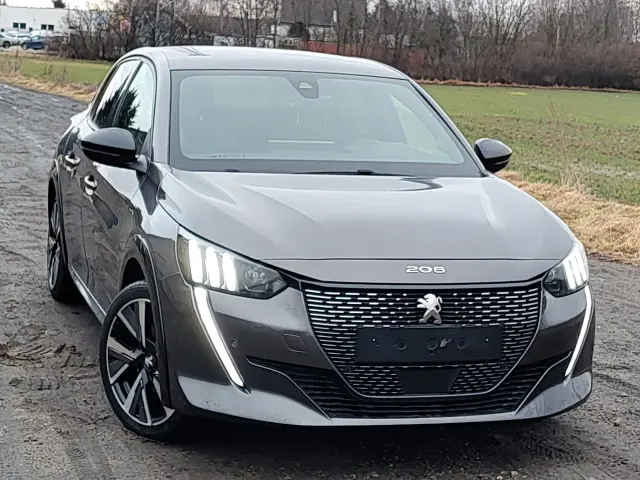 PEUGEOT 208 GT Line S&S Aut.
