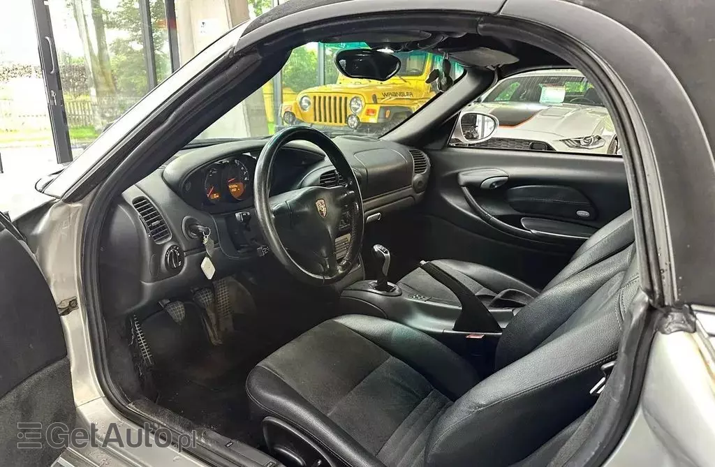 PORSCHE Boxster 