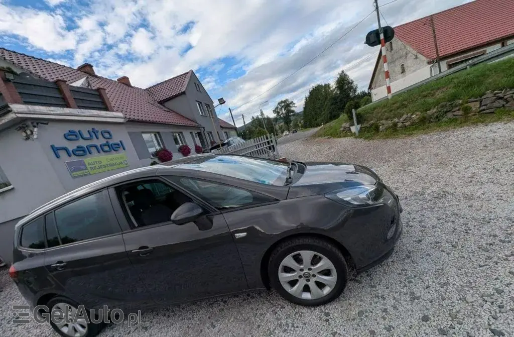 OPEL Zafira 