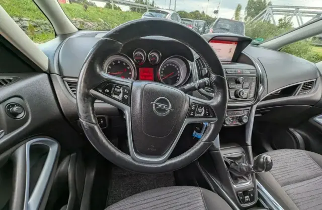 OPEL Zafira 