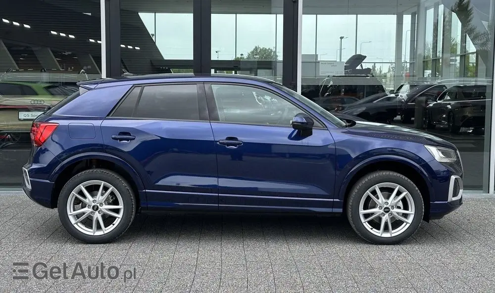 AUDI Q2 