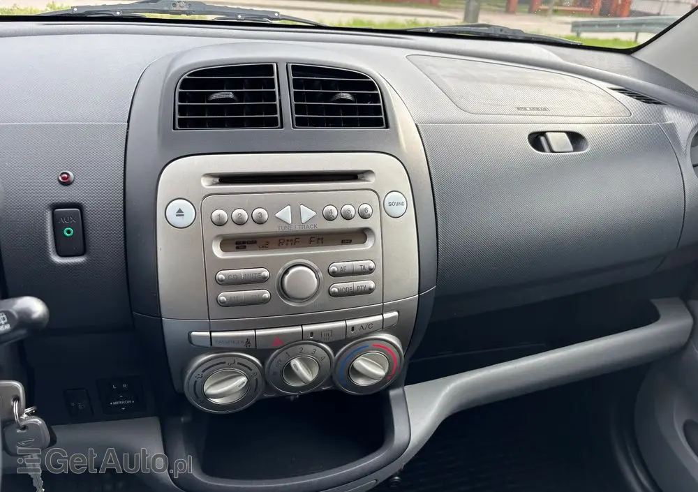 DAIHATSU Sirion 1.3