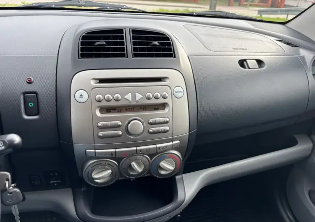 DAIHATSU Sirion 1.3