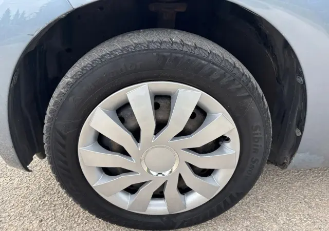 DAIHATSU Sirion 1.3