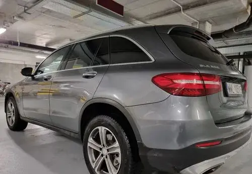 MERCEDES-BENZ GLC 