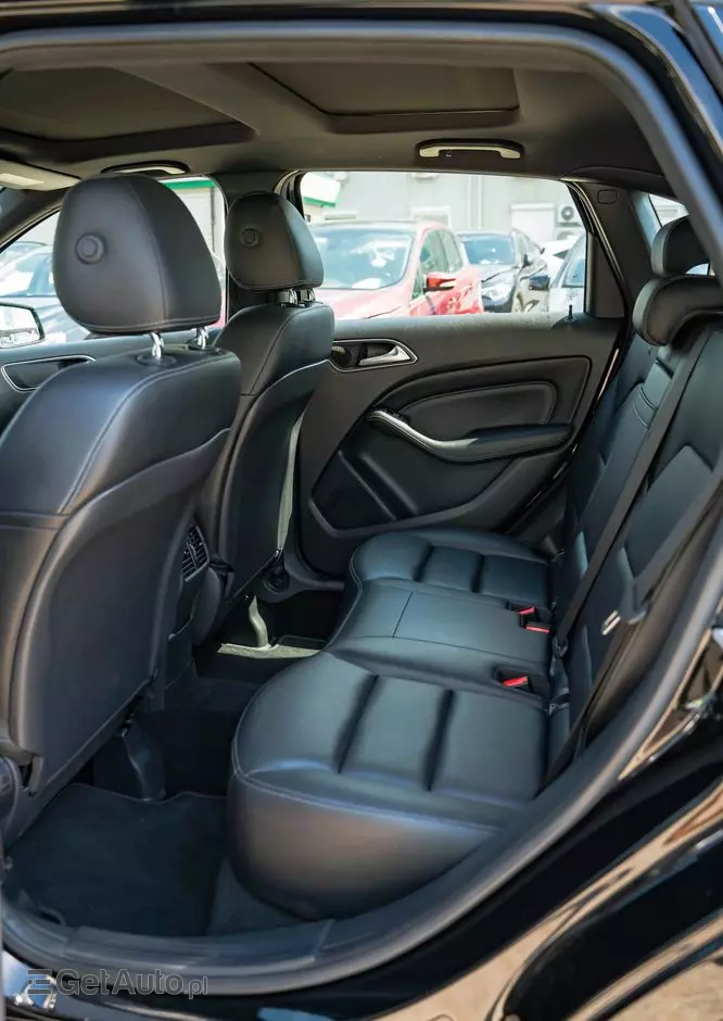 MERCEDES-BENZ Klasa B 250 4-Matic