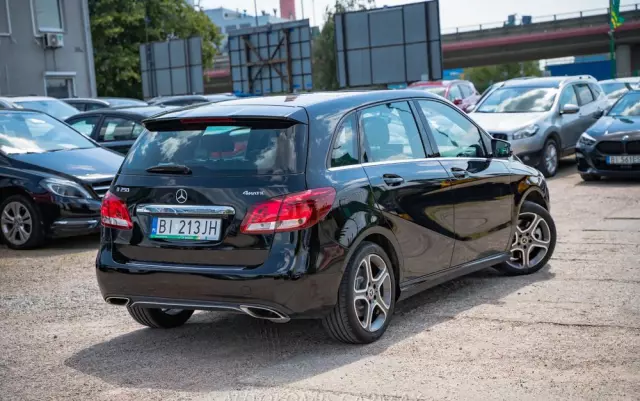 MERCEDES-BENZ Klasa B 250 4-Matic