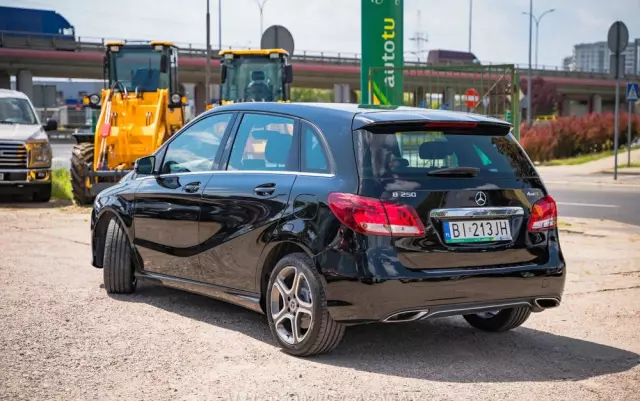 MERCEDES-BENZ Klasa B 250 4-Matic