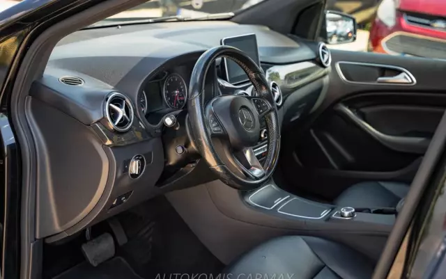 MERCEDES-BENZ Klasa B 250 4-Matic