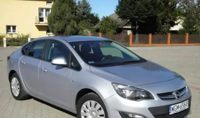 OPEL Astra 