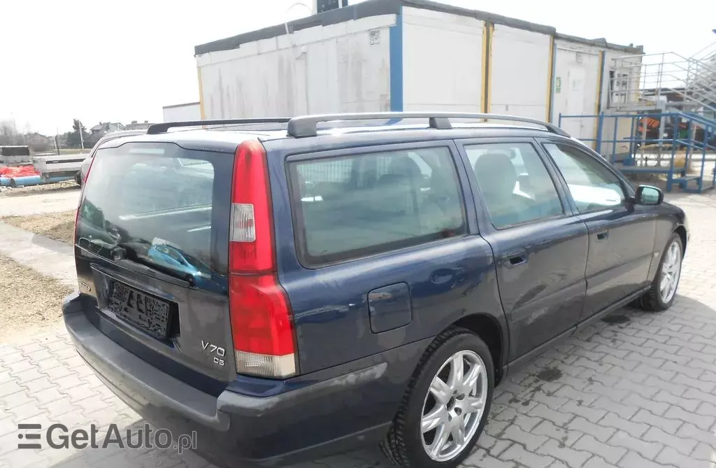 VOLVO V70 