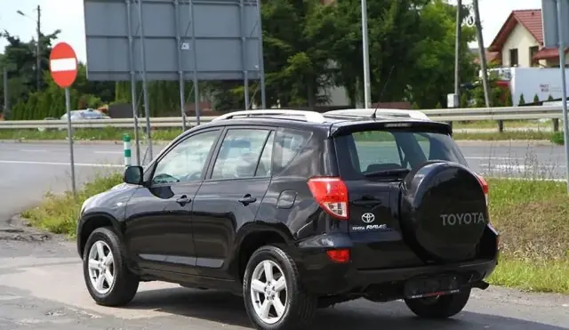 TOYOTA Rav 4 
