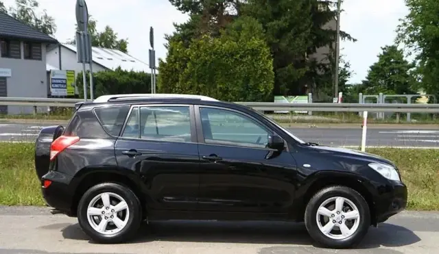 TOYOTA Rav 4 
