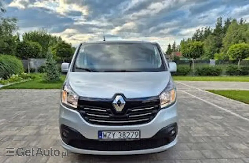 RENAULT Trafic 