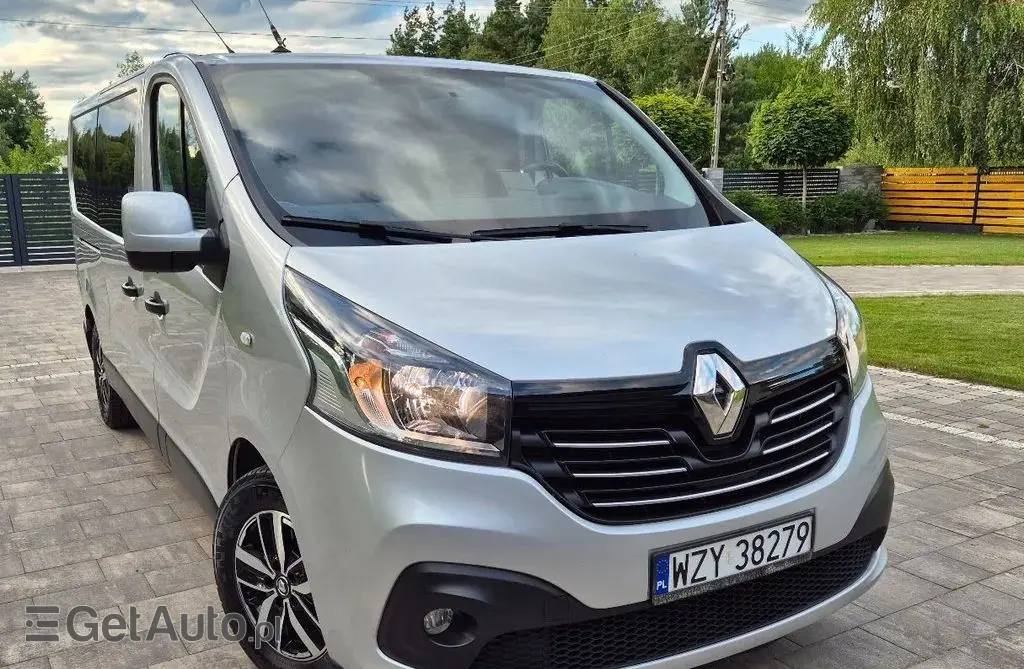 RENAULT Trafic 