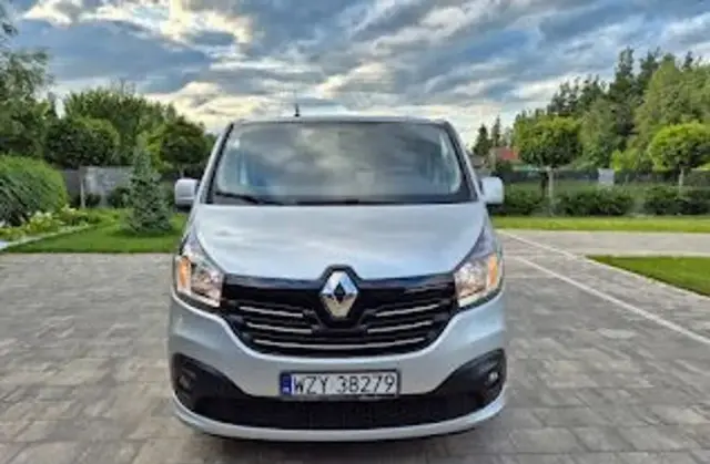 RENAULT Trafic 