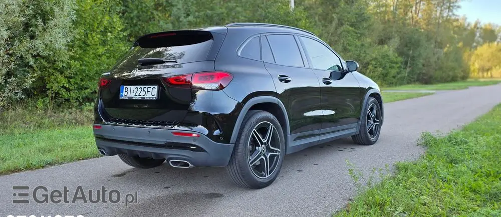 MERCEDES-BENZ GLA 180 AMG Line