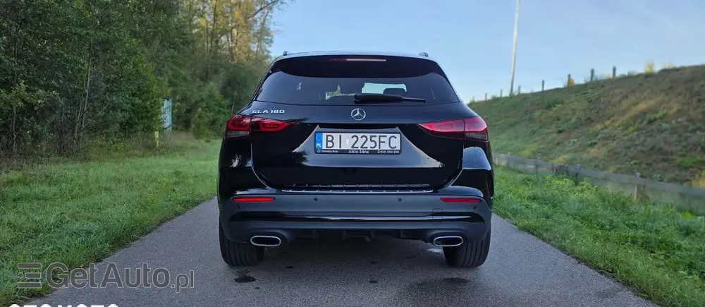 MERCEDES-BENZ GLA 180 AMG Line
