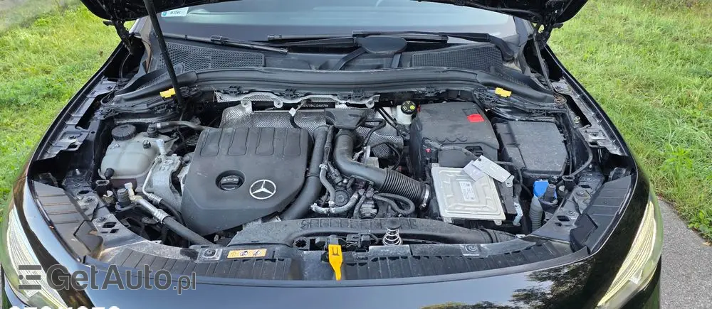 MERCEDES-BENZ GLA 180 AMG Line