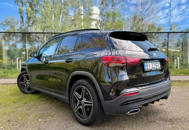 MERCEDES-BENZ GLA 180 AMG Line