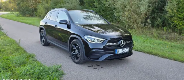 MERCEDES-BENZ GLA 180 AMG Line