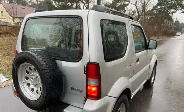 SUZUKI Jimny 