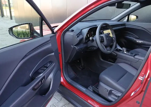 LEXUS LBX 1.5 Hybrid Elegant