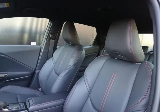 LEXUS LBX 1.5 Hybrid Elegant