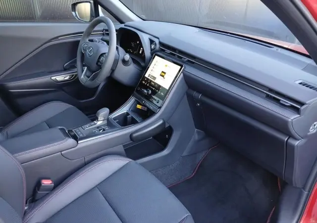 LEXUS LBX 1.5 Hybrid Elegant