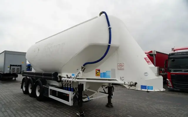 FELDBINDER CEMENTONACZEPA / 2 KOMORY / 37 000 L / SILOS / DO MATERIAŁÓW SYPKICH  / ALUFELGI 