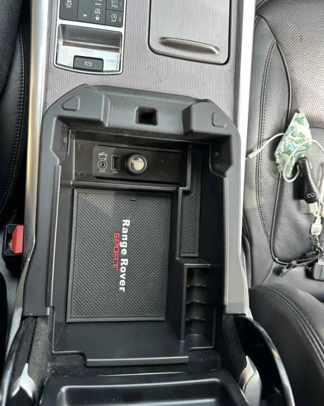 LAND ROVER Range Rover Sport S 3.0 SD V6 HSE Dynamic