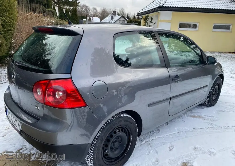 VOLKSWAGEN Golf 1.9 TDI Trendline DSG