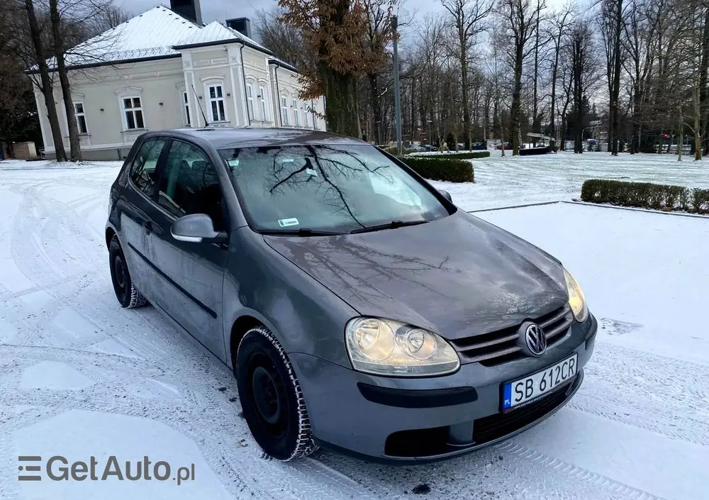 VOLKSWAGEN Golf 1.9 TDI Trendline DSG