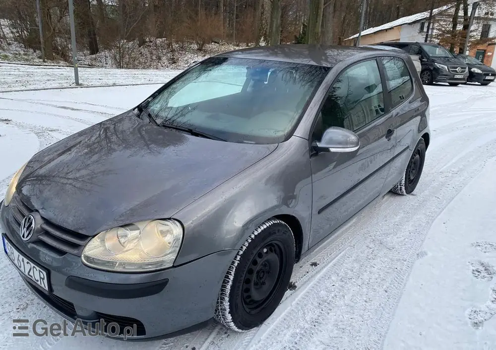 VOLKSWAGEN Golf 1.9 TDI Trendline DSG