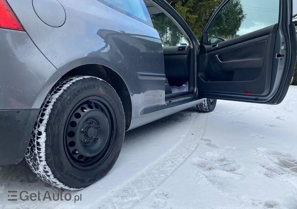 VOLKSWAGEN Golf 1.9 TDI Trendline DSG