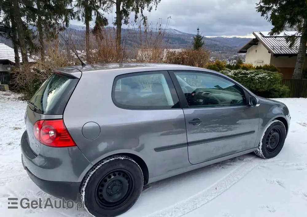 VOLKSWAGEN Golf 1.9 TDI Trendline DSG