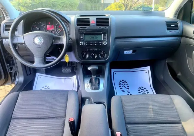 VOLKSWAGEN Golf 1.9 TDI Trendline DSG