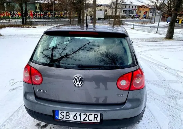 VOLKSWAGEN Golf 1.9 TDI Trendline DSG