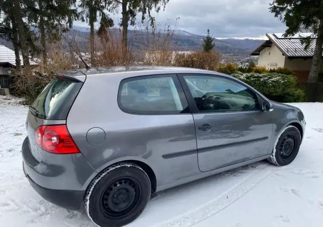 VOLKSWAGEN Golf 1.9 TDI Trendline DSG