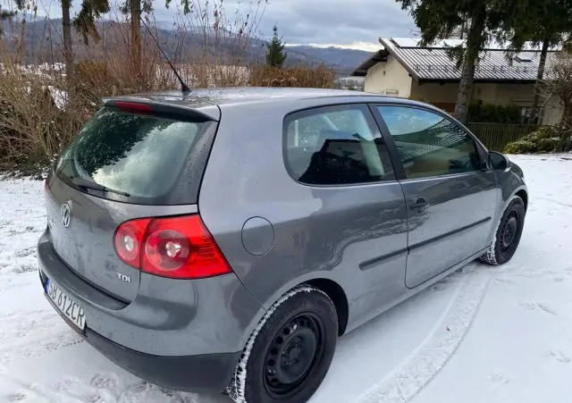 VOLKSWAGEN Golf 1.9 TDI Trendline DSG