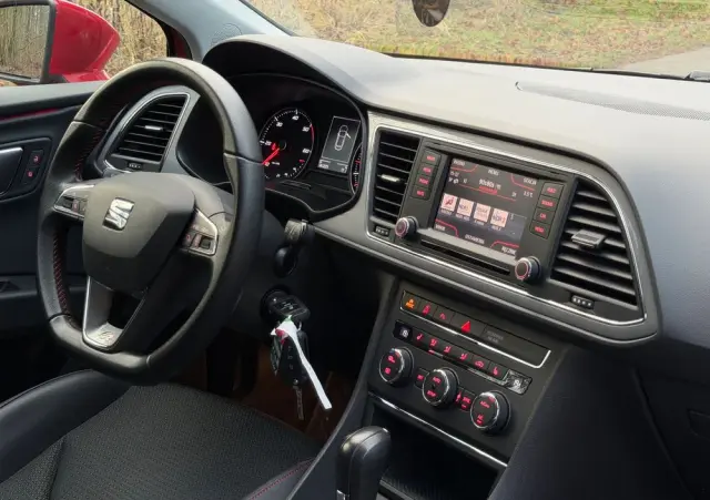 SEAT Leon SC 2.0 TDI DPF Start&Stop DSG FR