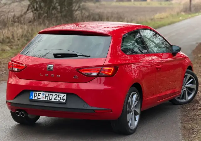 SEAT Leon SC 2.0 TDI DPF Start&Stop DSG FR