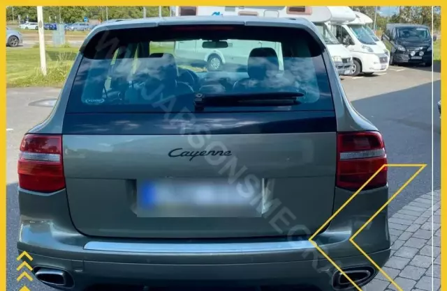PORSCHE Cayenne 