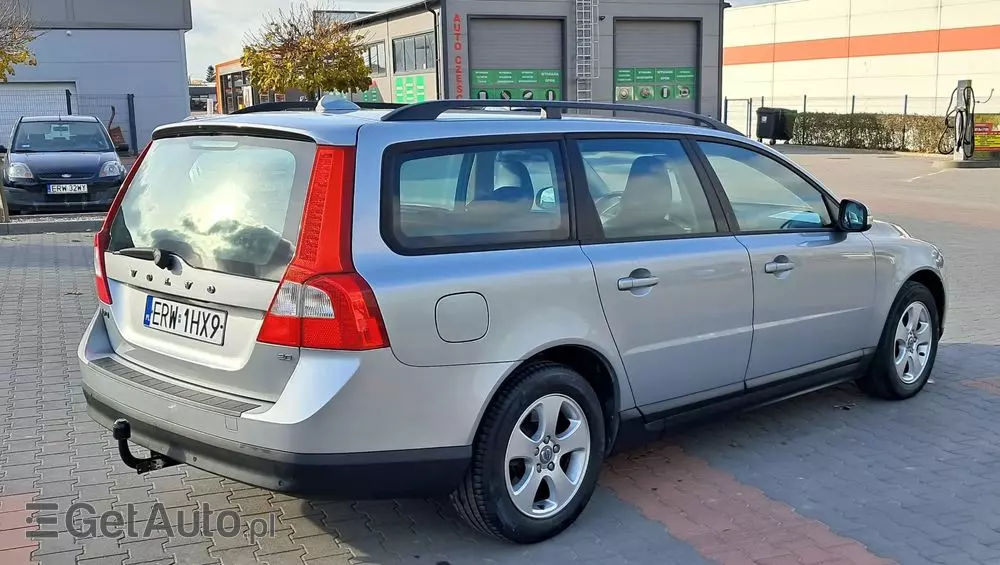 VOLVO V70 2.0 Momentum