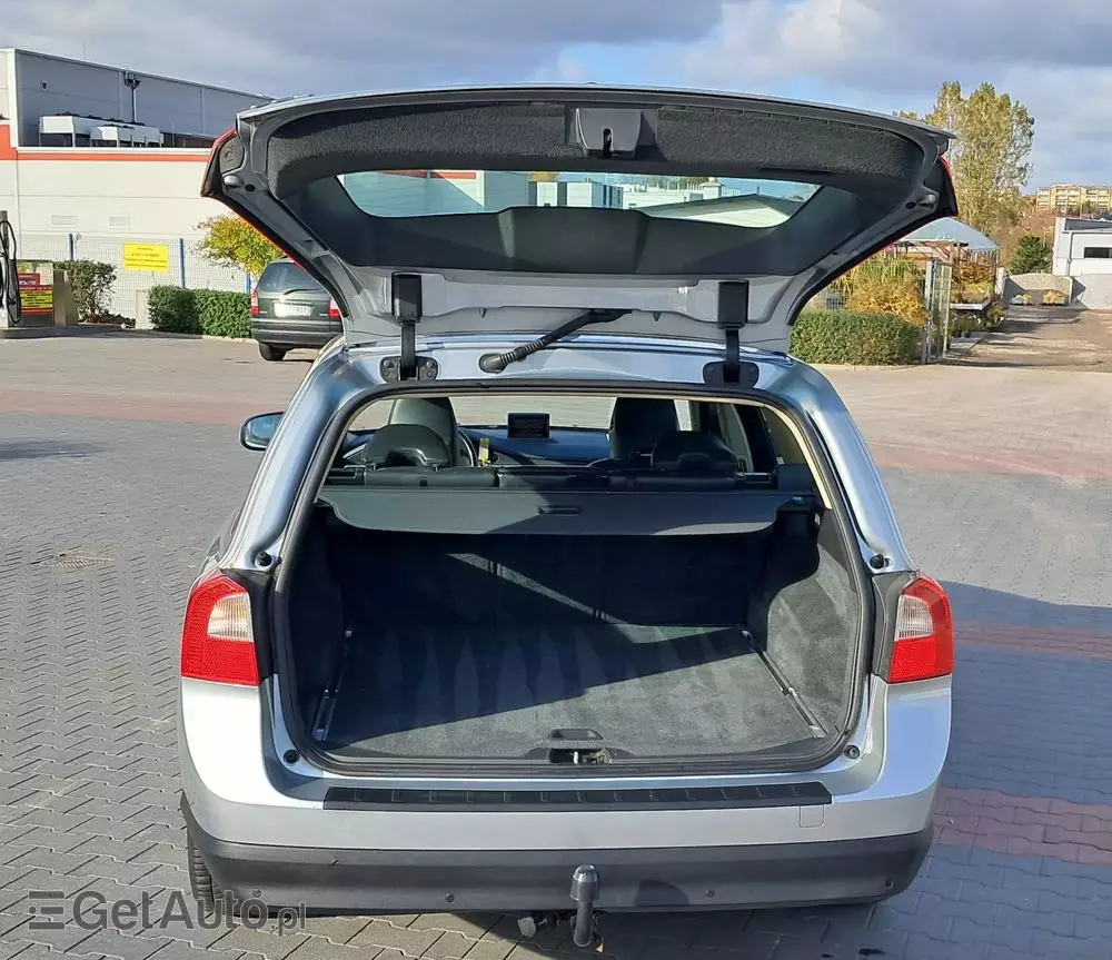 VOLVO V70 2.0 Momentum
