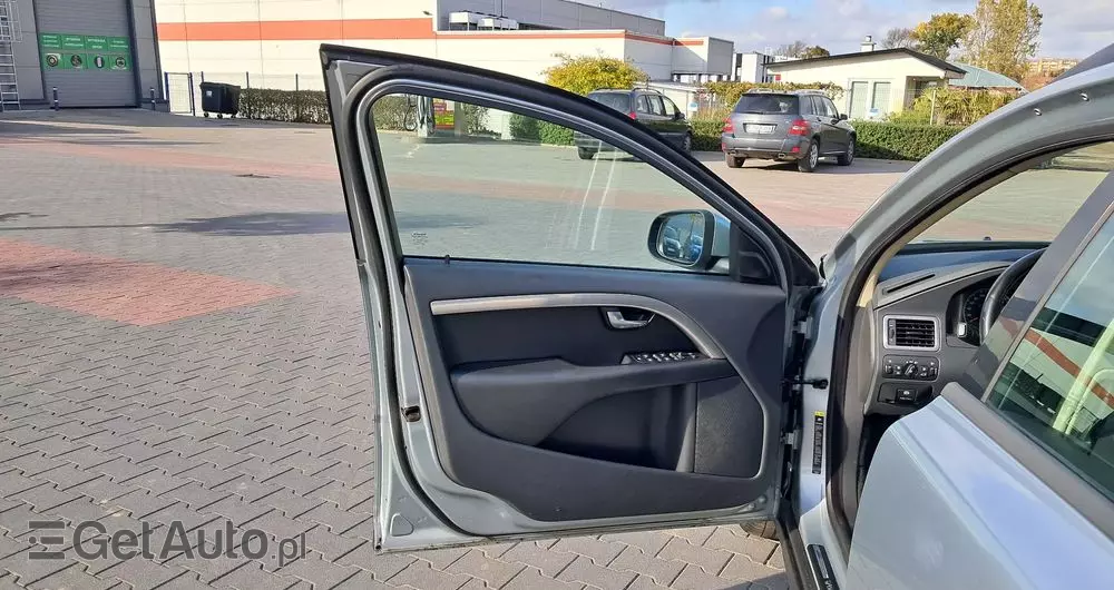 VOLVO V70 2.0 Momentum