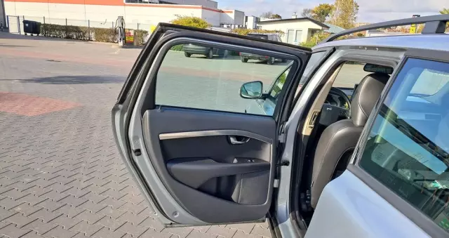 VOLVO V70 2.0 Momentum