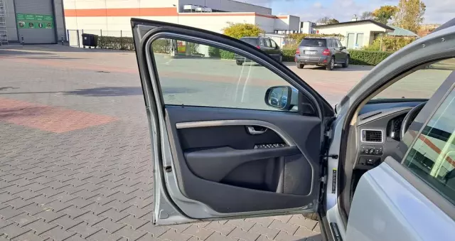VOLVO V70 2.0 Momentum