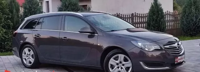 OPEL Insignia 
